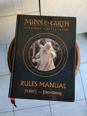 Middle Earth Strategy Battle Game Rules Manual like new