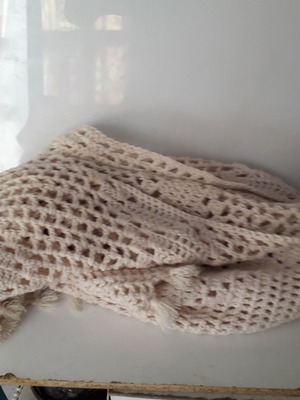 Handmade scarf new, seamless
