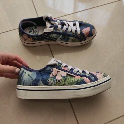 Pepe Jeans sneakers floral print used, size 39