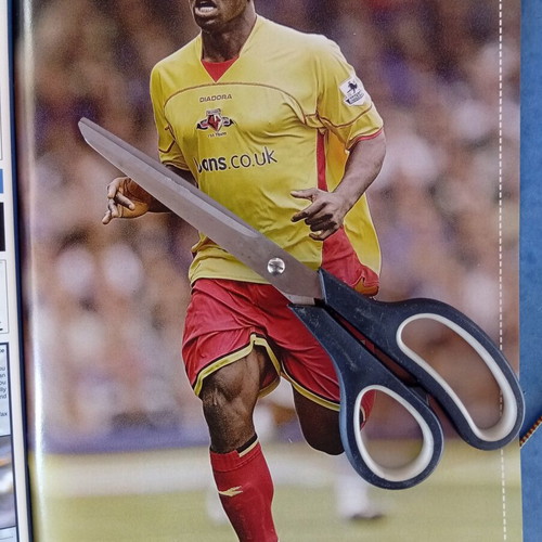 Match Football Magazine Issue 12-18/9 2006 like new with Tottenham posters
