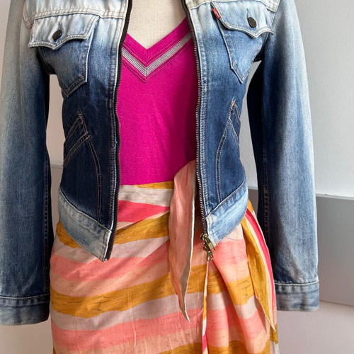 Levi's denim waisted jacket like new, size XS/S, blue