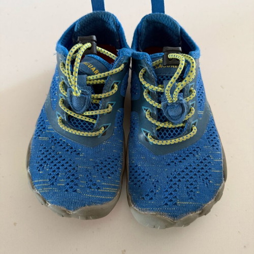 Barefoot Saguaro Kid's Smart I shoes size 30 like new, blue sports