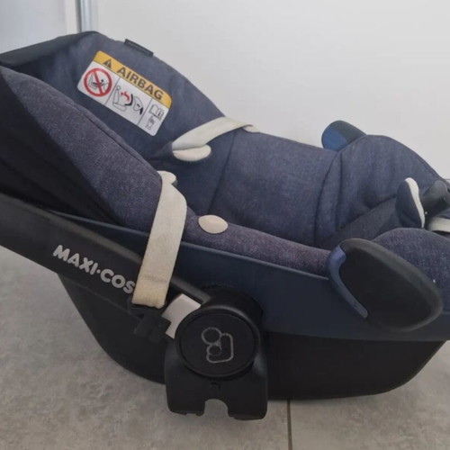 Maxi Cosi car seat Pebble like new