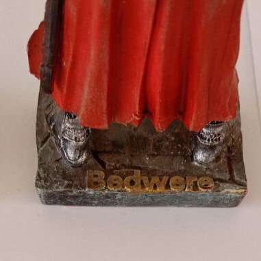 9 Knights used resin figures with detailed design