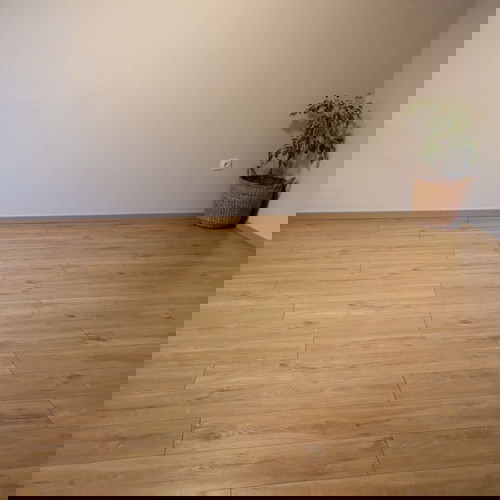 Πάτωμα laminate 8mm για 29τ.μ.