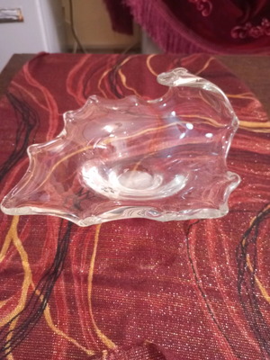 Murano Italy crystal bowl new, leaf design