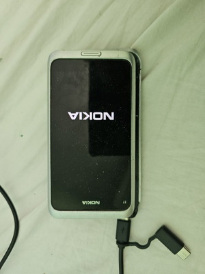Nokia E7 phone for parts, needs major repair