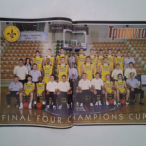 Triponto 807 magazine used with Marousi Final Four poster 2004