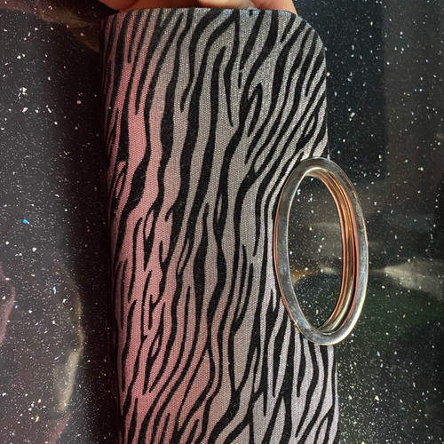 Envelope bag like new with black and silver chain