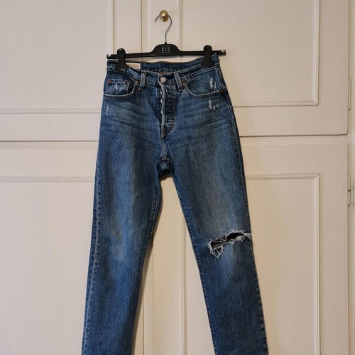 Levi's women's jeans like new, blue
