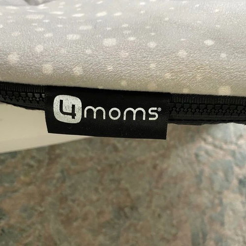 4moms electric bouncer used with various vibration modes