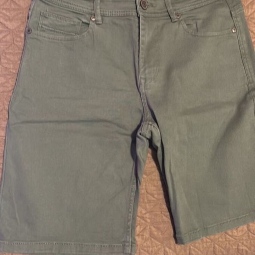 Sfera Cotton Bermuda Shorts like new, green, size M