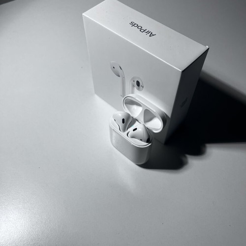AirPods Gen1 wireless earbuds, left not working