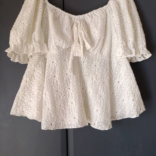 White Off-Shoulder Top broderie anglaise, plus size, new