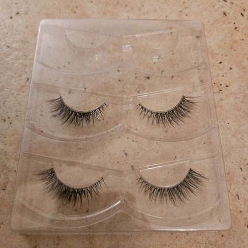 False eyelashes new, all together