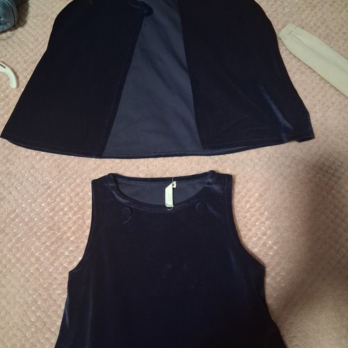 Velvet dress for girls 4 years old like new, Two In A Castle, navy blue with cape