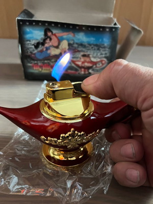 Aladdin lamp table lighter new