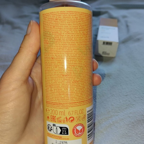 Body & Hair Mist Peach scent like new, 150 ml