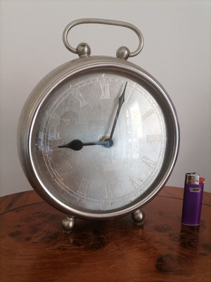 Ρολόι επιτραπέζιο μεταλλικό vintage μεταχειρισμένο