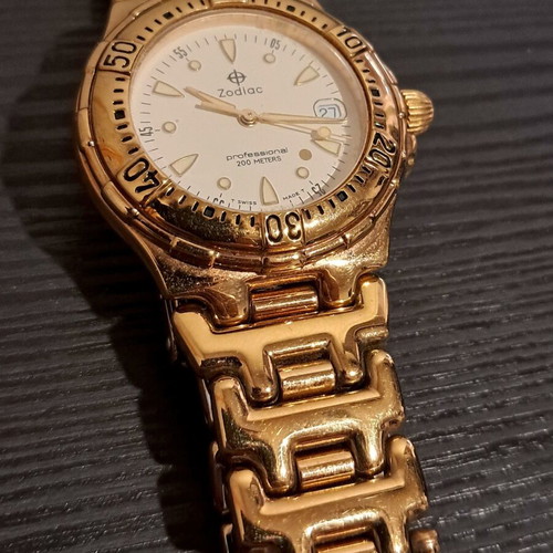 Zodiac Professional 200 Meters 3133010 Gold Quartz Diver 34mm like new