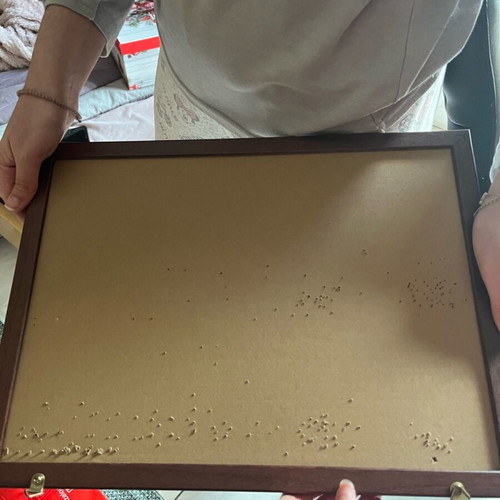 Notice board like new with pins and hooks