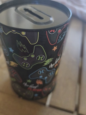 Metal gamer piggy bank, black design