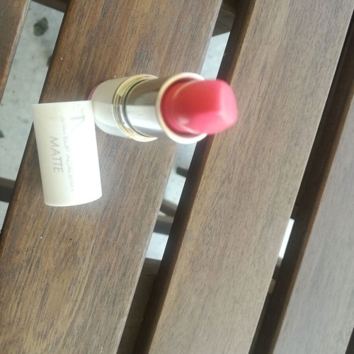 MUA lipstick intense pink like new