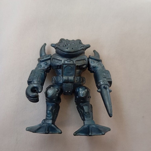 Hasbo Teratomachos frog figure used, gray, 4 cm
