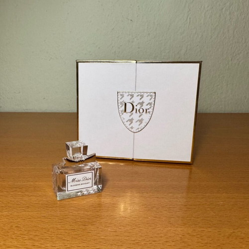 Miss Dior Blooming Bouquet mini perfume new in limited edition box 5ml