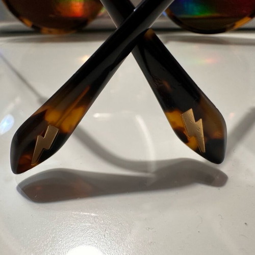 Vedi Vero sunglasses used with marks