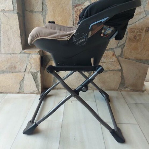 Peg Perego car seat 0-9 like new