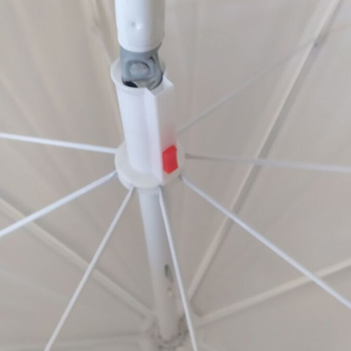 Escape Beach Umbrella 2m white like new with carrying case