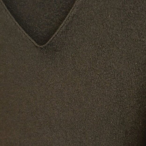 Women's V-neck sweater black, size L, new, excellent condition