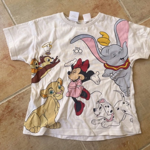 Disney 100 Years of Wonder kids T-shirt Minnie & Dumbo like new