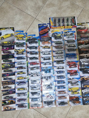 Hotwheels collection new, 80 pieces