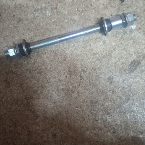 Bicycle rear axle new