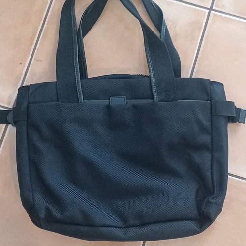 Mandarina Duck women's shoulder bag used, black