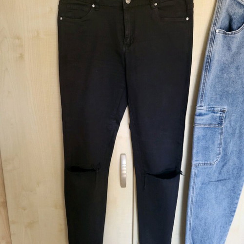 OFFER 3 medium jeans
