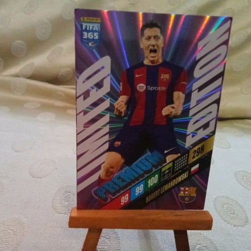 Robert Lewandowski Premium Limited Edition card like new
