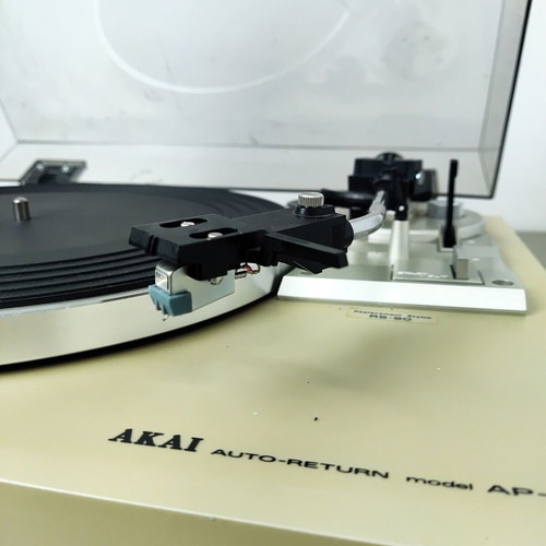 Akai AP-B20 Vintage Turntable used, belt drive auto-return, made in Japan