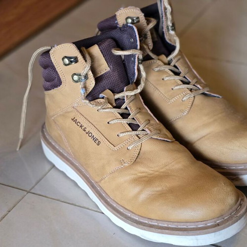 Jack & Jones winter shoes used, men's size 41, beige white