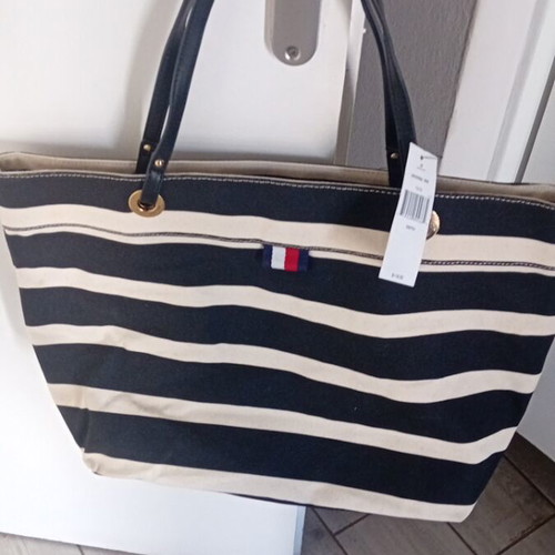 Tommy Hilfiger sea bag new, ideal for beach