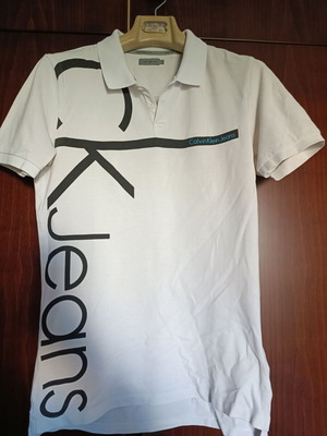 Calvin Klein T-shirt