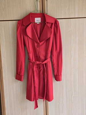 Iso red trench coat size Small like new