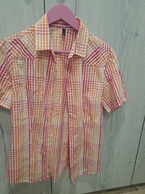 Benetton shirt like new, colorful, size M
