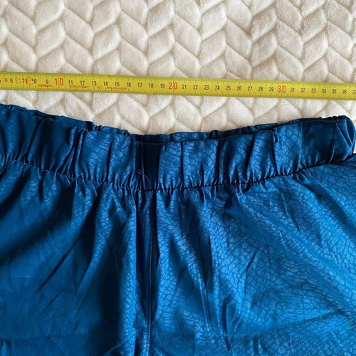 Crane women's running shorts size M like new