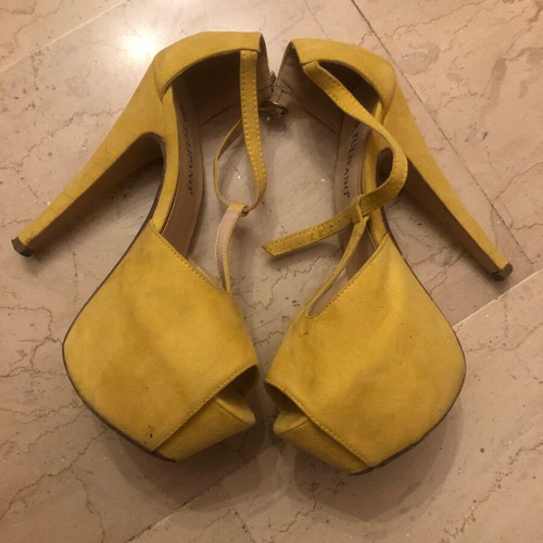 Yellow suede sandals like new, 14cm heel, size 37