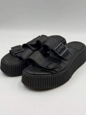 Tamaris leather platform sandals size 40 used, black