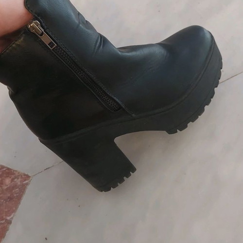 Black ankle boots used size 39