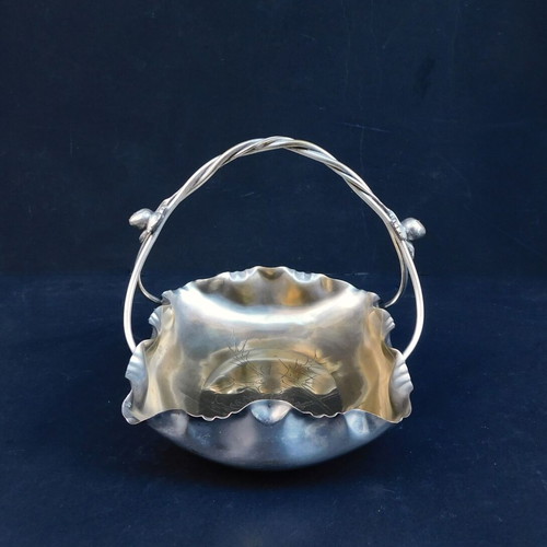 Art Nouveau silver-plated bronze fruit bowl like new, German made